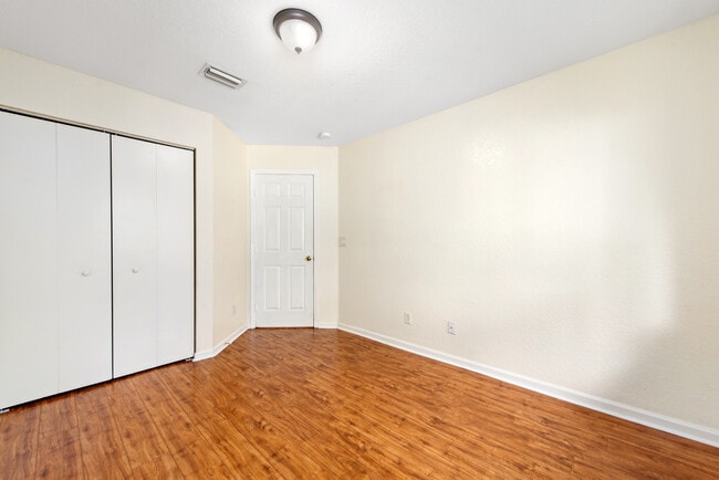 Building Photo - 8490-8496