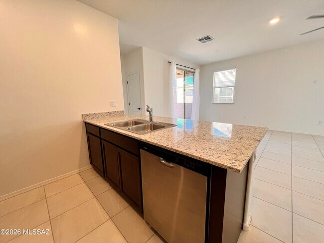 Building Photo - 9759 E Panopeia Dr