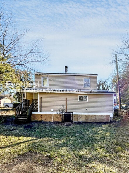 Building Photo - 709 Cameron St