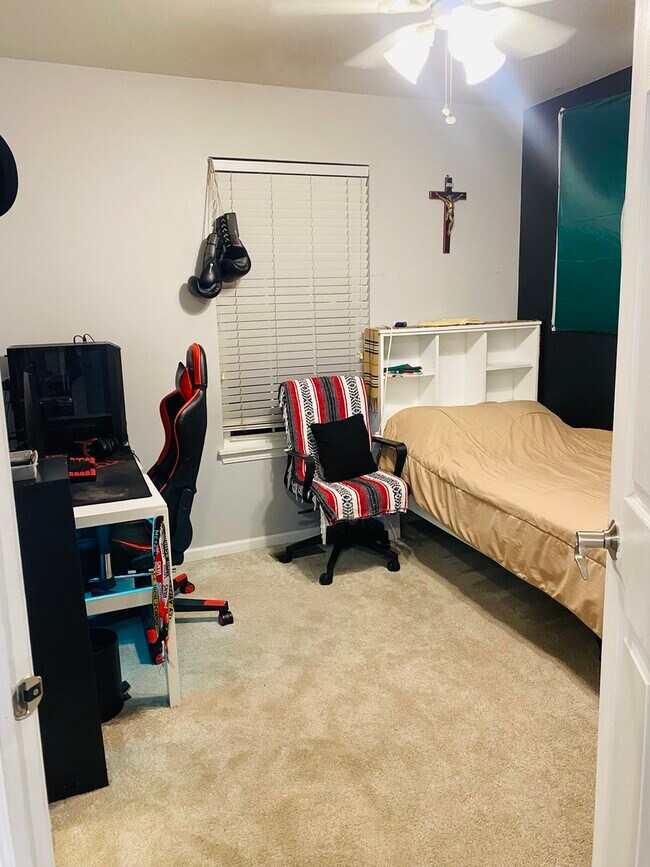 Building Photo - 2745 Borkshire Ln