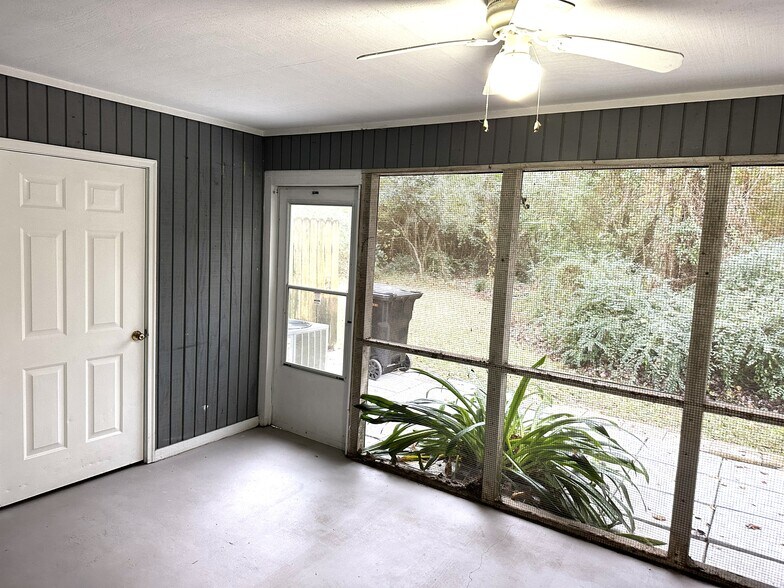 Building Photo - 178 Beaver Pond Loop