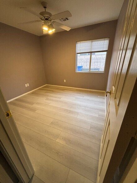 third bedroom - 3464 S Moccasin Trl