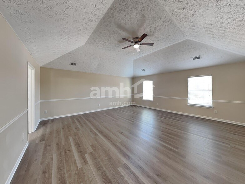 Building Photo - 3705 Sidda Way