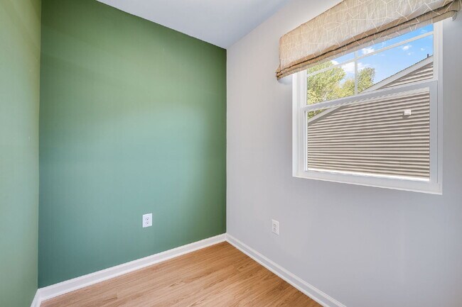 Building Photo - 3 Bedroom Single-Family Home with 2-Car Garage in Glen Allen (23060) – $2,650/mo