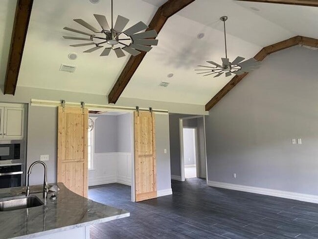 Building Photo - 4019 Crusader Ct
