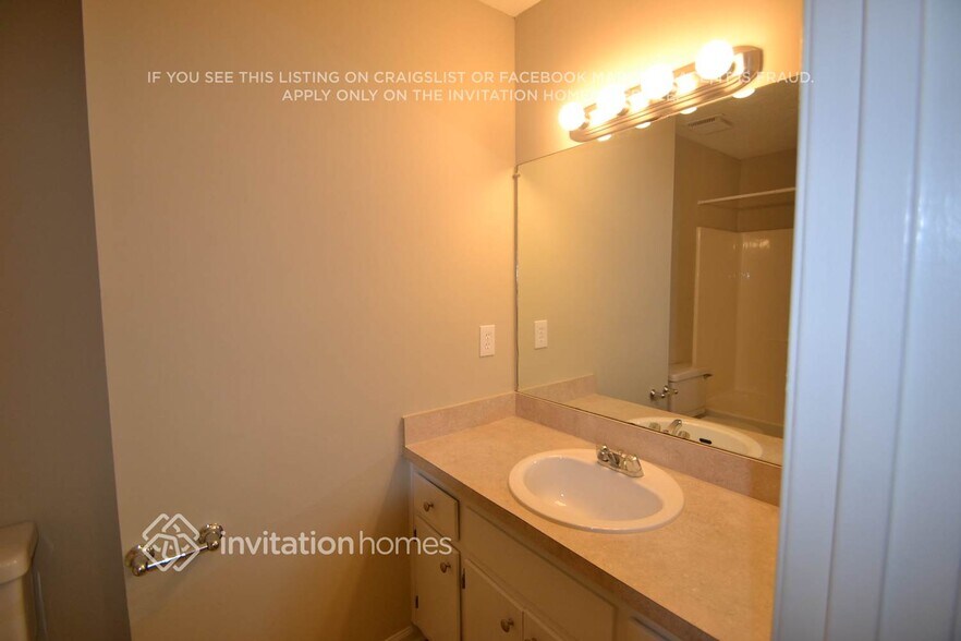 Building Photo - 71 Landmark Ct SW