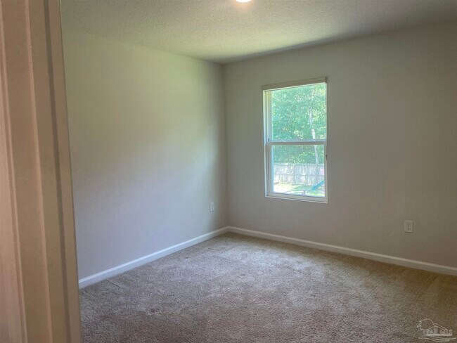 Building Photo - 5241 Peach Dr