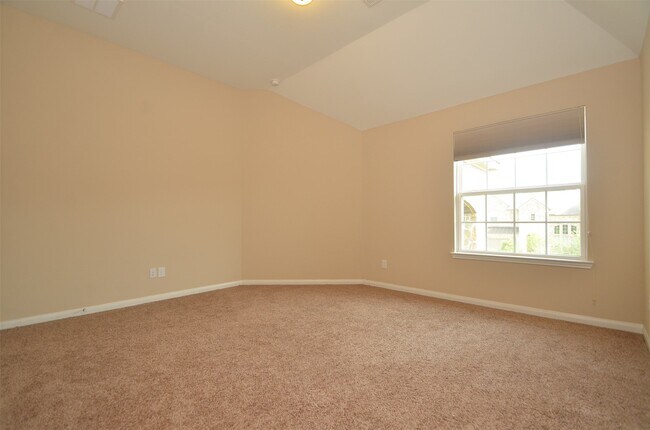 Building Photo - 27403 Canyon Reach Dr