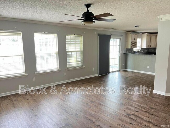 Building Photo - 5013 Marathon Ln