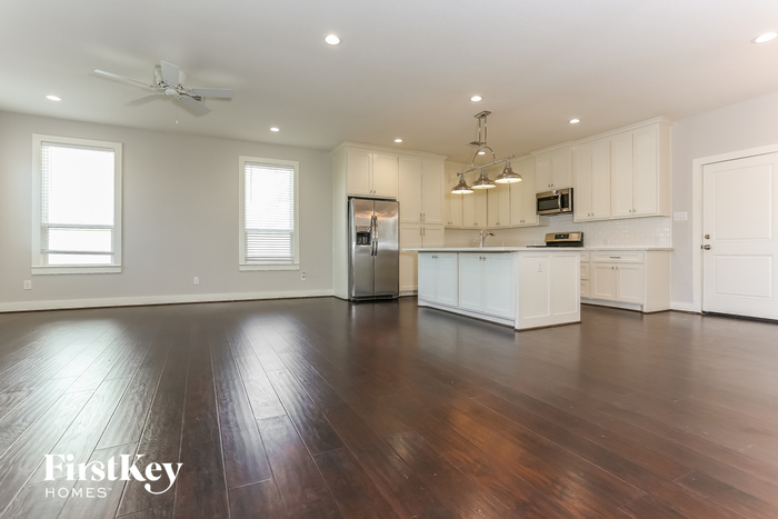Building Photo - 8618 Valley Song Dr