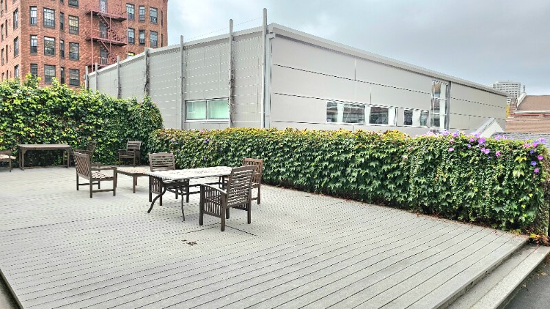 Primary Photo - 140 Montecito Ave