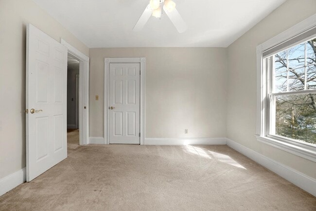 Building Photo - 20 Donizetti St