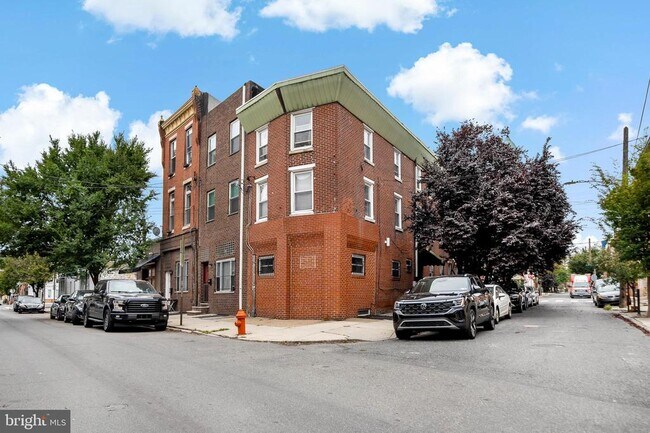 Building Photo - 926 E Passyunk Ave