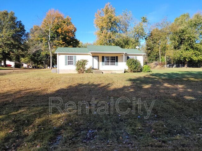 Primary Photo - 2711 Hillside Dr