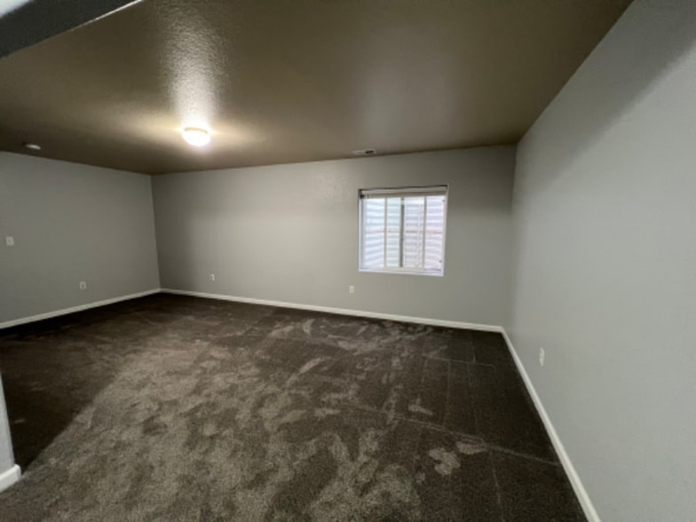 Building Photo - 6913 Sierra Meadows Dr