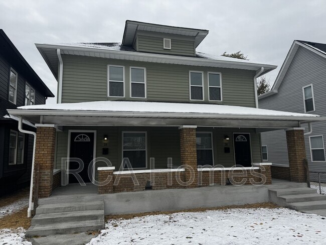 Building Photo - 18 N Gray St