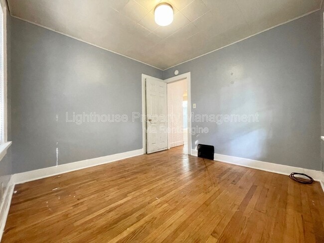 Building Photo - 1183 Emerson Ave