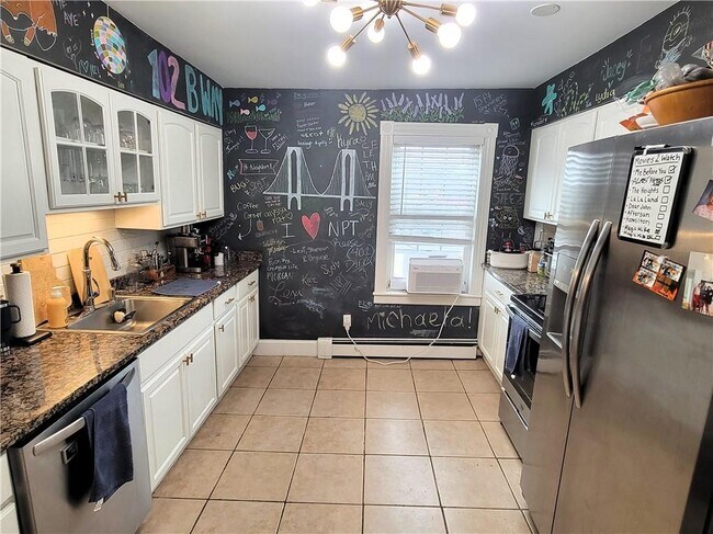 Building Photo - 102-110 Broadway