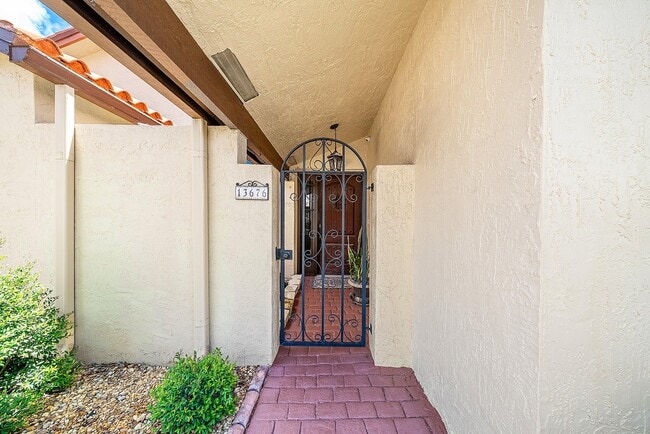 Building Photo - 13676 Cortez Dr