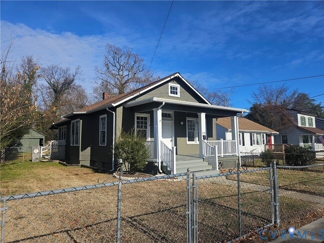 Building Photo - 2126 Nelson St