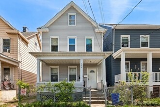 Building Photo - 660 Charles St