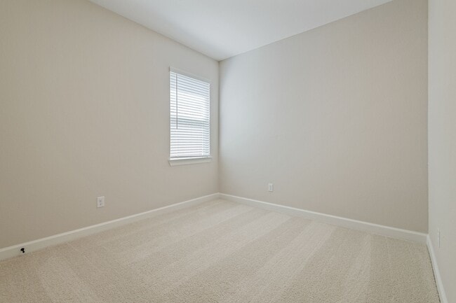 Building Photo - 1119 Campside Dr