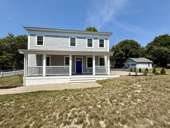 Primary Photo - 209 Bank St