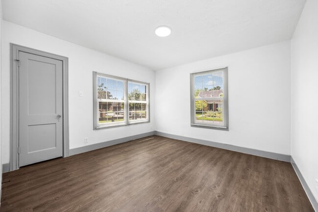 Building Photo - 1501 Godwin St