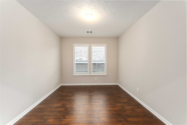 Building Photo - 5914 River Timber Trl