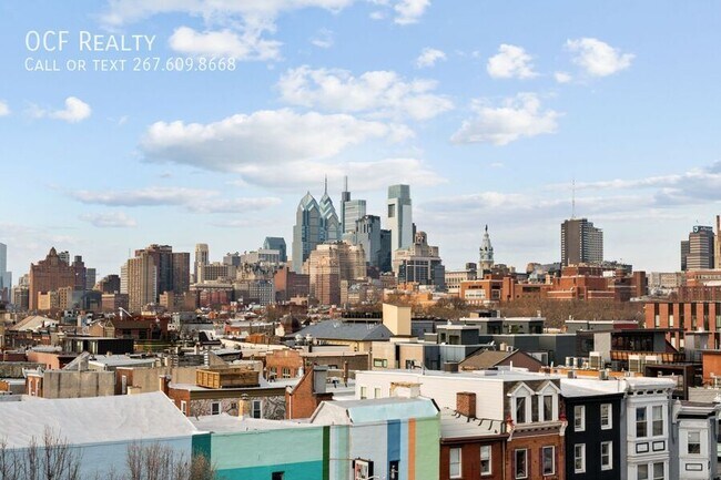 Building Photo - 427 Monroe St