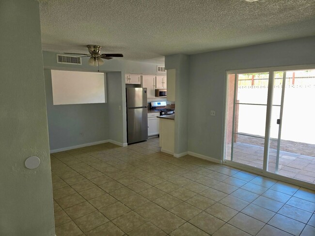 Building Photo - Hacienda Estates Three Bedroom Two Bath home !!! Close to Hospital and Retail Stores