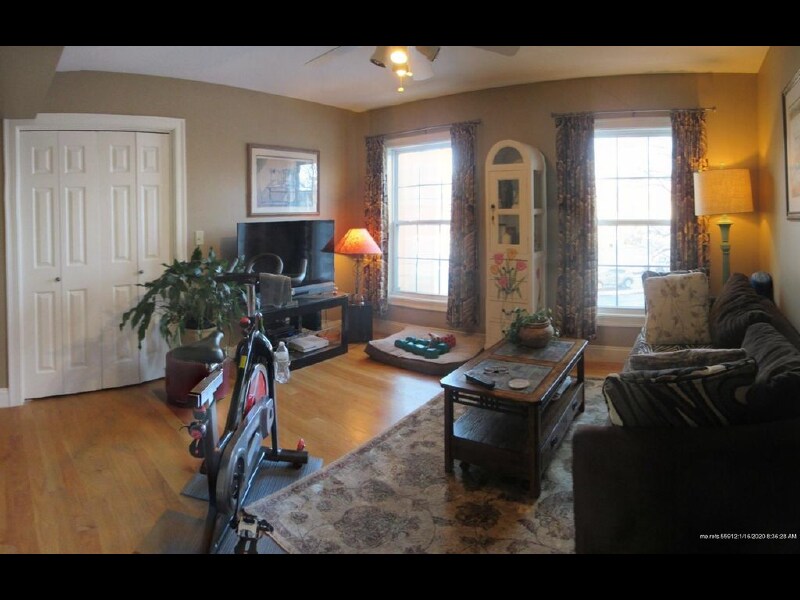 Building Photo - 2 New Gotham Rd