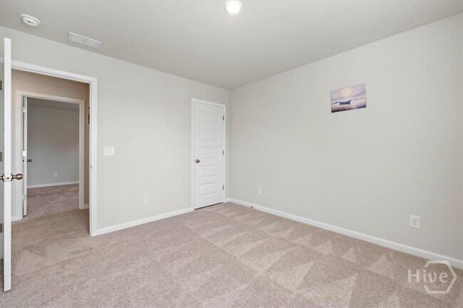 Building Photo - 142 Bottlebrush Dr