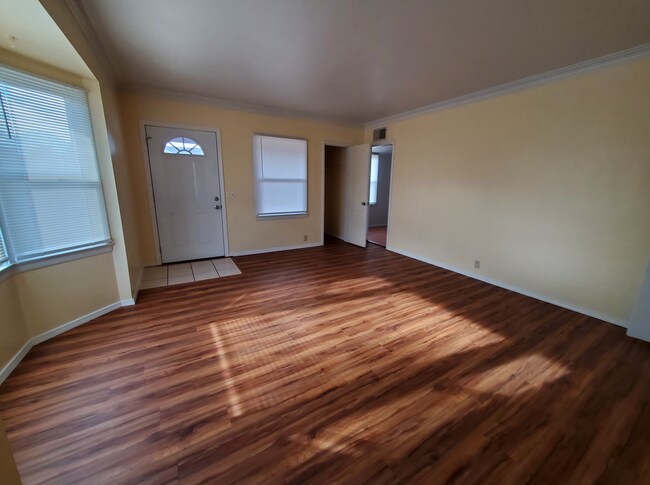 Building Photo - 132 Moffett Dr