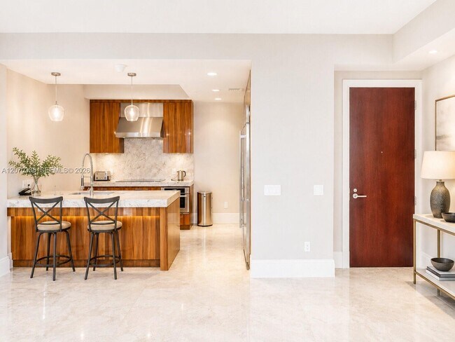 Building Photo - 9705 Collins Ave