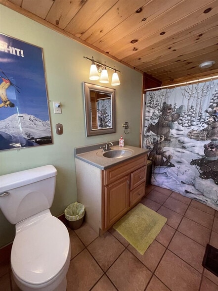 Building Photo - 6 Deer Cir