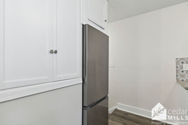 Building Photo - GORGEOUS Sleepy Hollow Home!!!!!