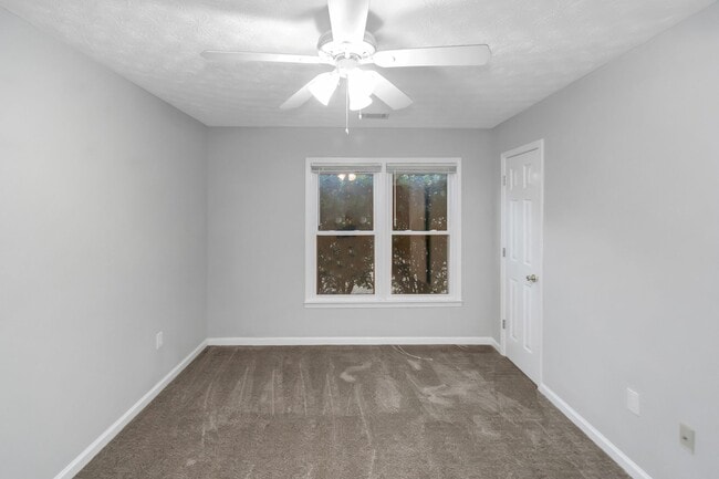 Building Photo - Coming Soon....Gorgeous 3bedroom 2bath in Stockbridge, GA!