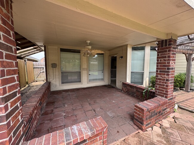 Building Photo - 15314 Carsen Bend Dr