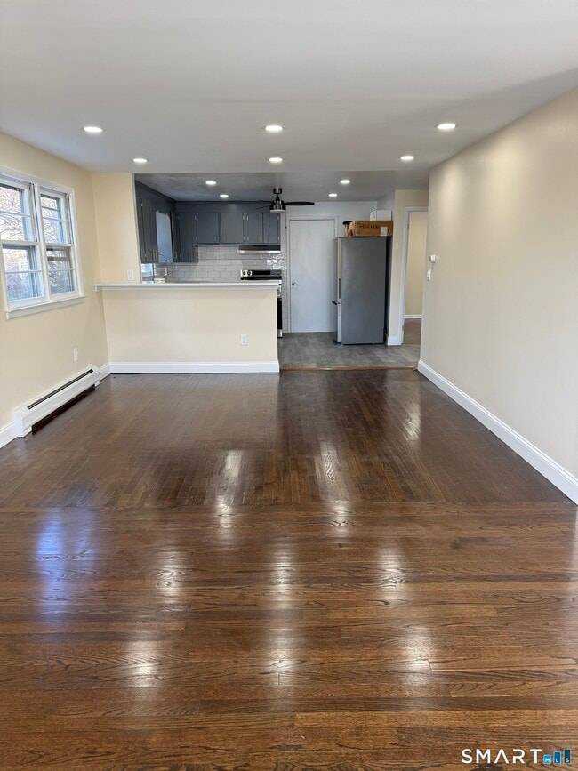 Building Photo - 123 Summerfield Ave