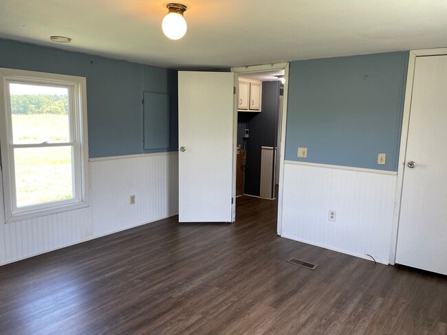 Building Photo - 2 bed 2 bath mobile home