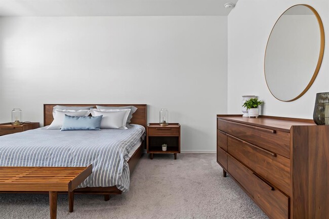 Building Photo - 9105 Garnet Dr