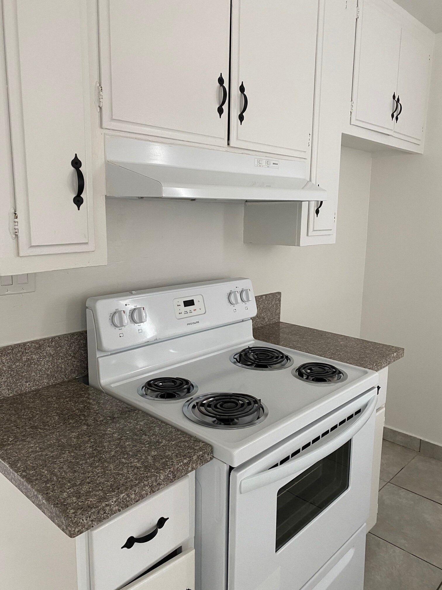 Building Photo - 8529 Willis Ave