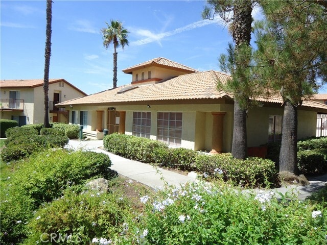 Building Photo - 1365 Crafton Ave