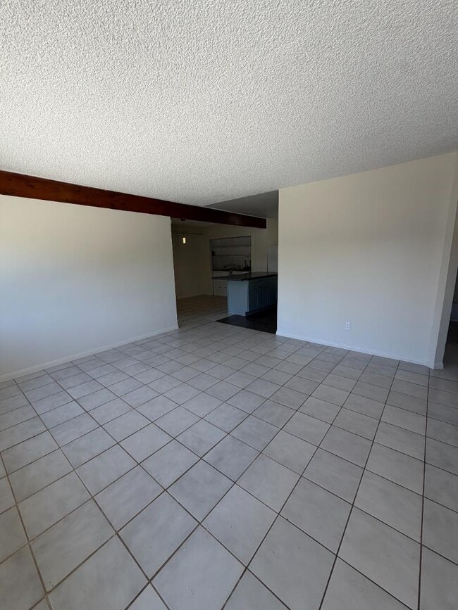 Building Photo - 8209 Jema Way