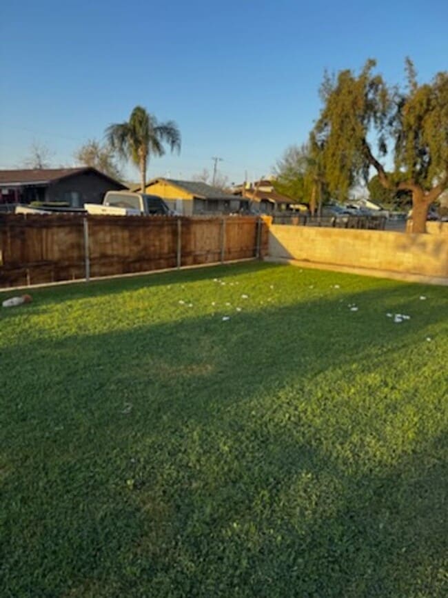 Building Photo - 310 Decatur St