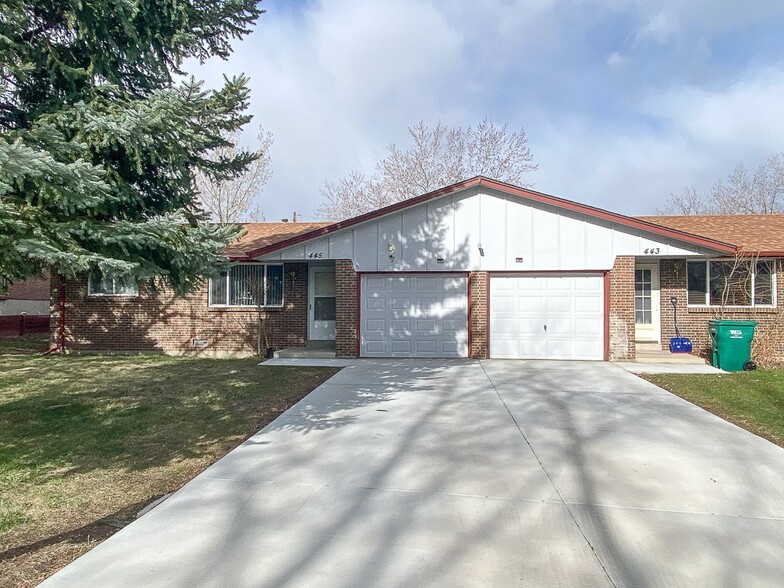 Primary Photo - 445 S Newcombe St