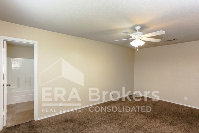 Building Photo - 3509 Lorena Dr