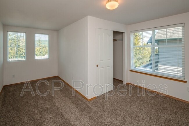Building Photo - 141 S 42nd St