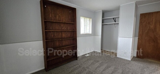 Building Photo - 1512 Cinnamon Rd